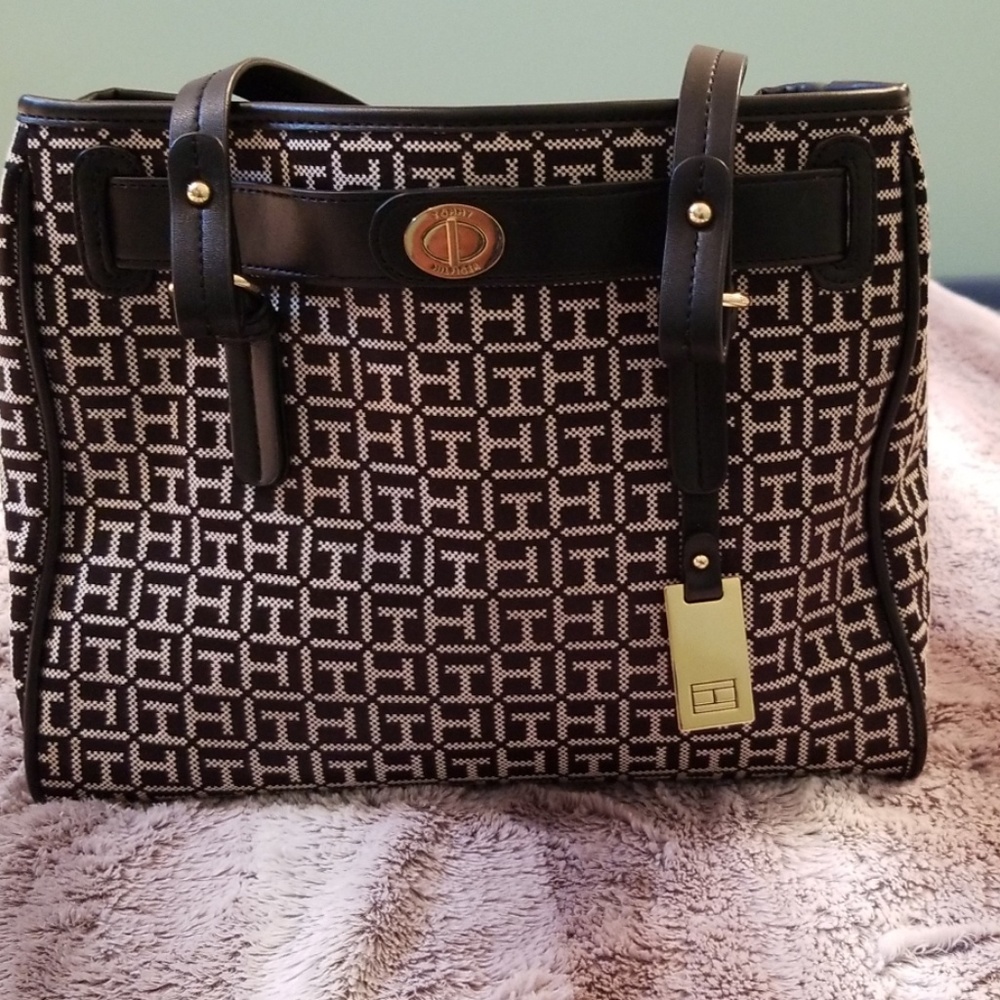 Tommy Hilfiger handbag